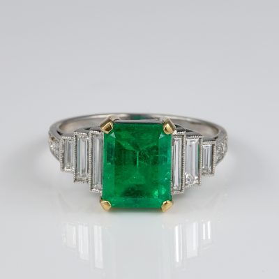 Spectacular Art Deco 2.60 Ct Colombian Emerald 1.70 Ct Diamond Platinum Ring