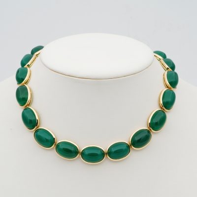Mid Century 209.00 Ct Natural Chrysoprase Necklace
