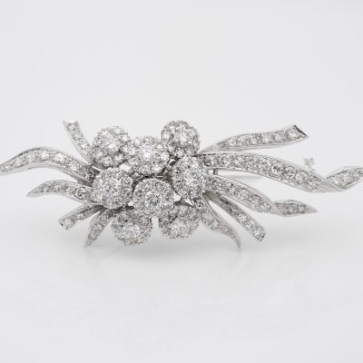 Vintage 5.0 Ct Diamond Flower Spray brooch 18 KT