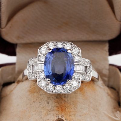 Unheated 2.72 Ct Natural Ceylon Sapphire 1.10 Ct Diamond 18 KT Vintage Ring