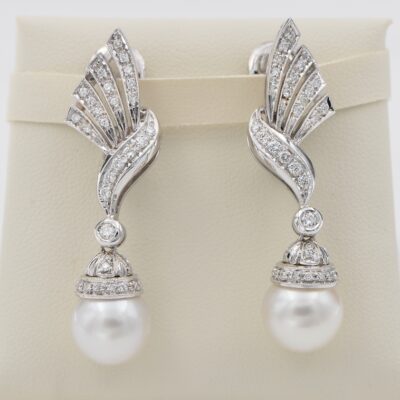 Vintage 11.5 mm Pearl 2.40 Ct Diamond Bow Design Earrings